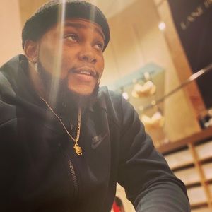 Meet your Posher, Alex